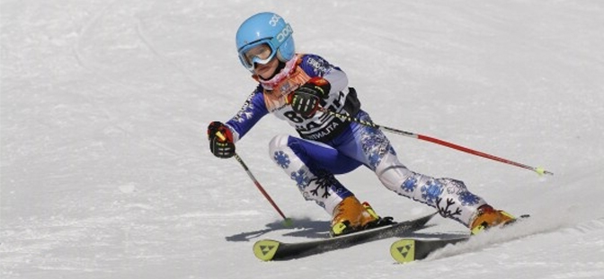 Kind - Skifahrer – Rennen in Spindlermühle